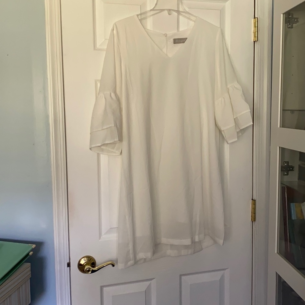 Formal white dress, size large.